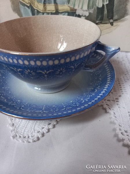 Patina-ripe, wonderful, elf-eared Sarreguemines tea cup
