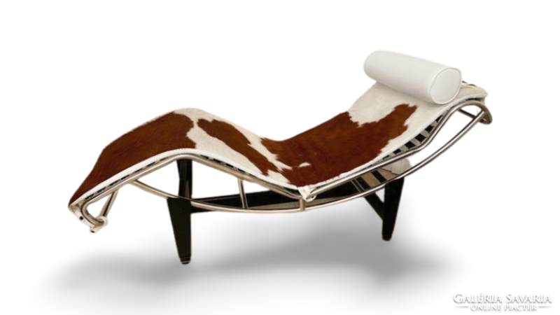 Le Corbusier LC4 Lounge Chair in Pony
