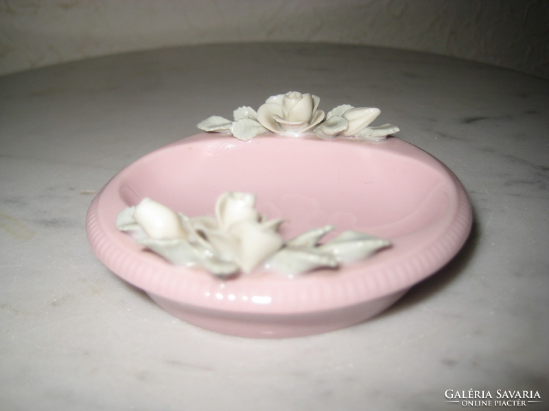 NINPHENBURG  ,  rózsás kis tálka  7 cm jelzett
