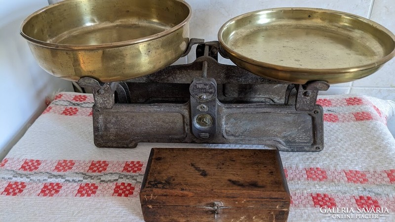 Old Konya scale with two pans and weights