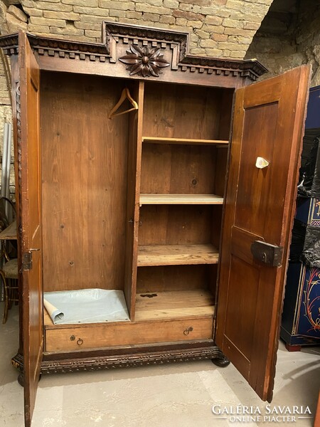 1780 Classicist braid cabinet
