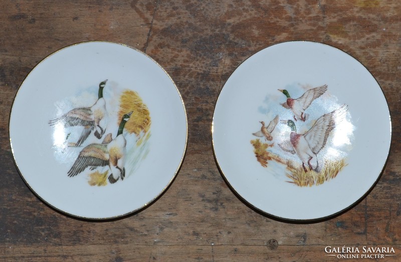 Pair of Jiesia porcelain bowls