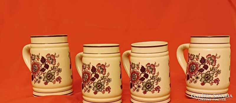 Lippelsdorf porcelain cups