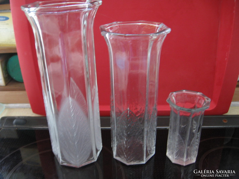 5 Pcs art deco pressed oberglas vase with family letter motifs