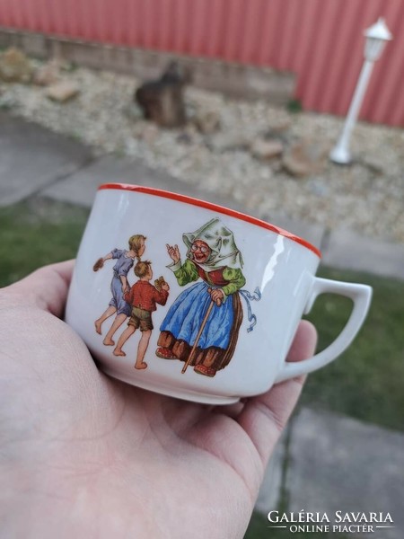 Ritka Zsolnay  porcelán Jancsi és Juliska mesefigurás  csésze bögre nosztalgia hagyaték  nagymama