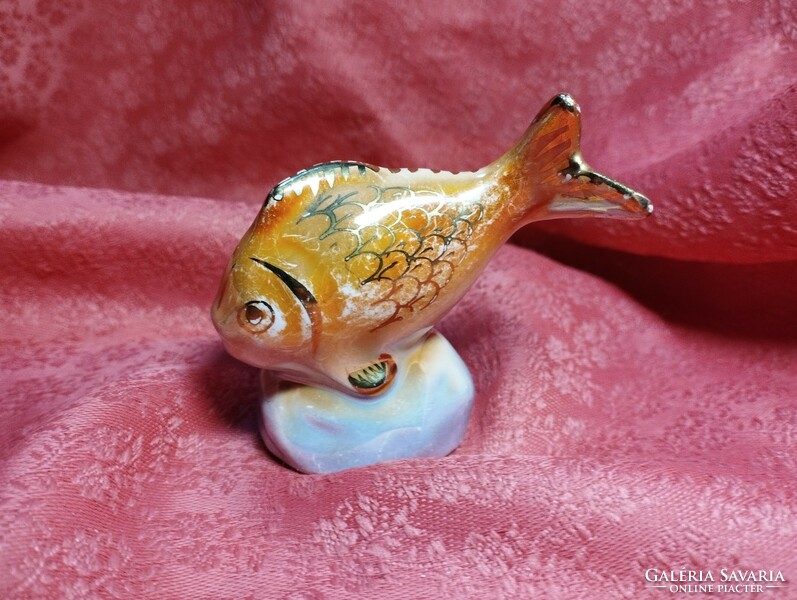 Porcelain fish, nipp