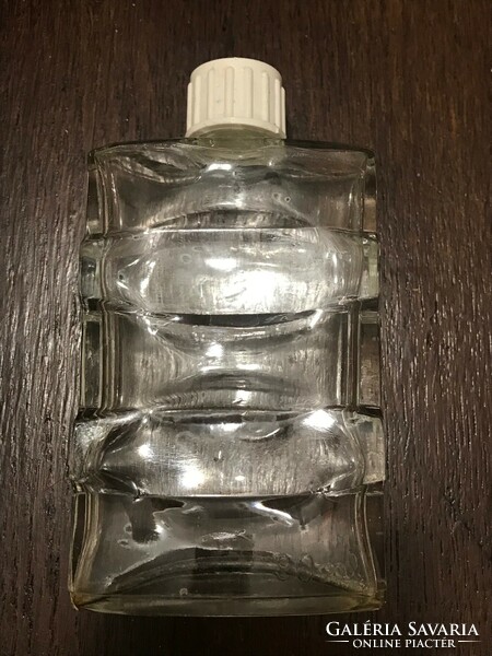 Kölnis üveg,parfümös palack. Mérete: 12x7 cm.
