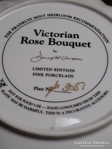 The Franklin Mint Victorian Rose Bouquet csontporcelán vintage rózsás kínáló 20.5 cm tányér