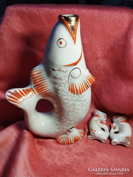 Antik porcelán italtartó hal két hal pohárral