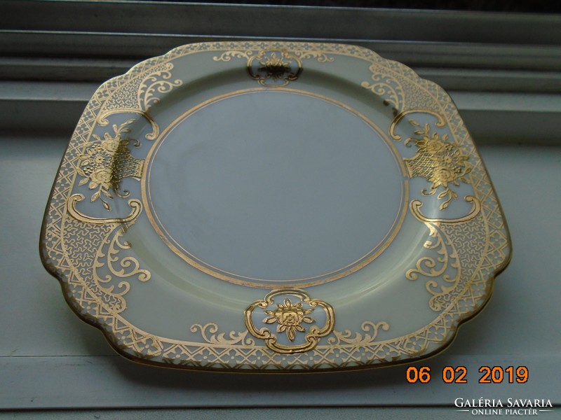 1920 Noritake luxury Japanese art deco porcelain plate, gold brocade flower basket pattern 44318 pattern number