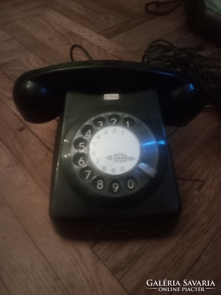 Black dial telephone from the 1950s-60s