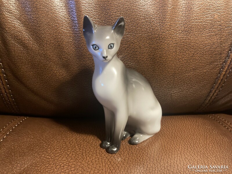 Hollóházi porcelán szürke ülő sziámi cica