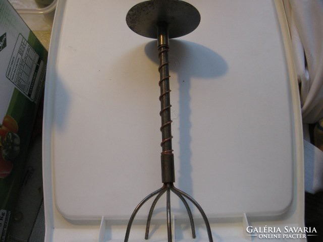 Retro iron scandinavian art candlestick