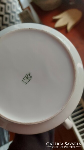 Retro flower-patterned porcelain jug with separate lid decoration