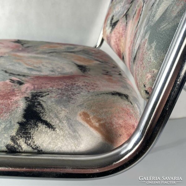 Déva-dodo chrome chair renovated with new retro pastel velvet fabric