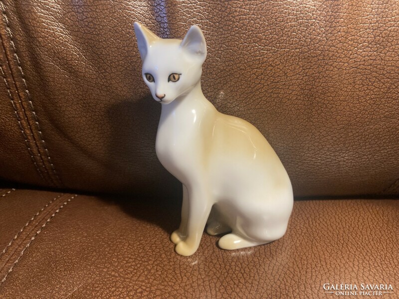 Hollóházi porcelán barna ülő sziámi cica