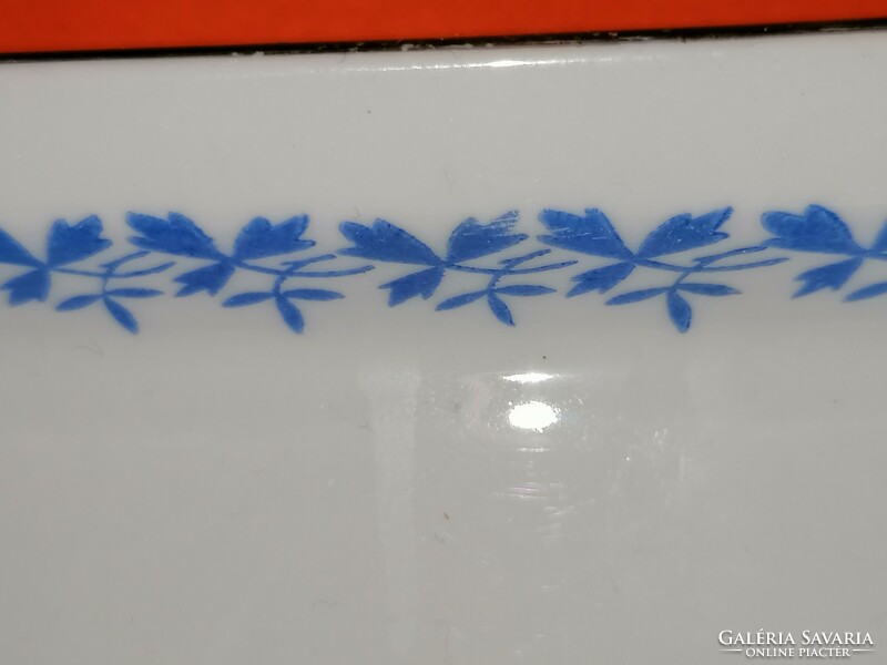 The Alföldi porcelain tray was made from 1965-1972 based on the designs of József Sándor.