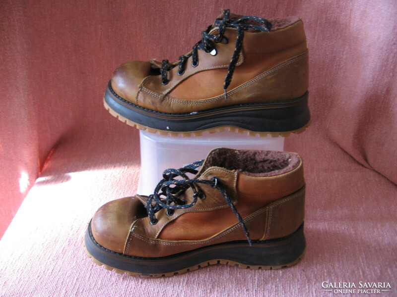 Walker style boy friend yellow leather fur boots 40