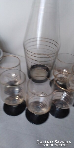 Retró pohár készlet fekete talpas
