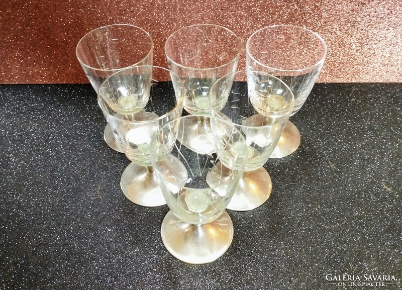 Set of 6 polished glass glasses with vintage alpaca base