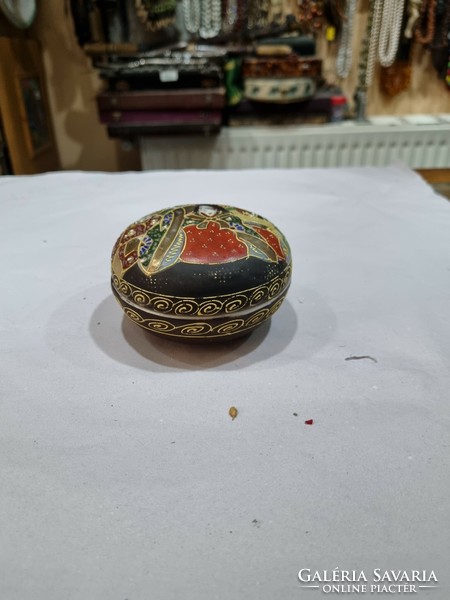 Régi japán porcelán bonbonier