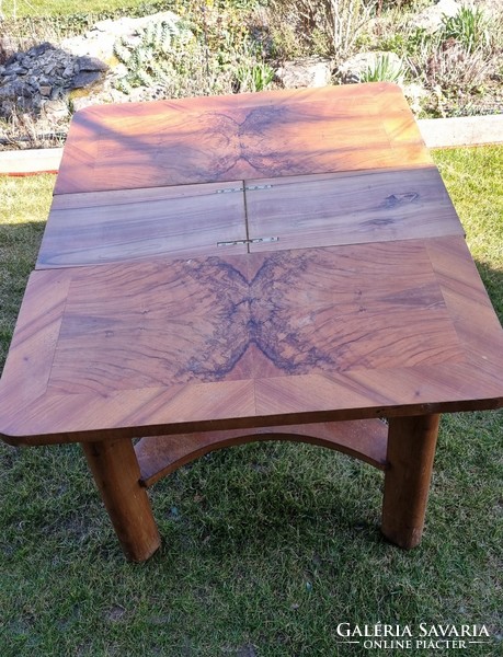 Beautiful, expandable art deco table