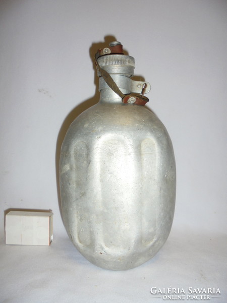Retro katonai kulacs " B Z 1962 " - alumínium