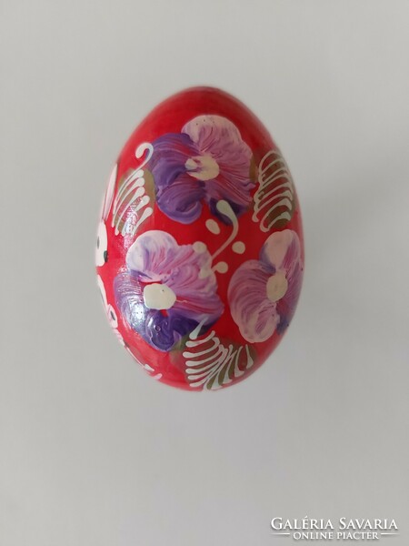 Régi festett piros tojás nyuszis virágos retro húsvéti fatojás