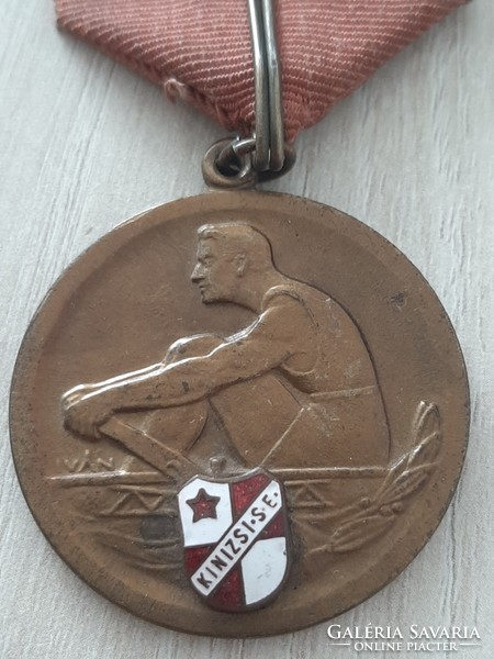 Kinizsi s.E bronze sports medal 1952 with ivan signature