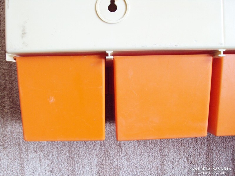 Retro műanyag konyha szekrény fali tároló holland gyártmány 1970-es évekből
