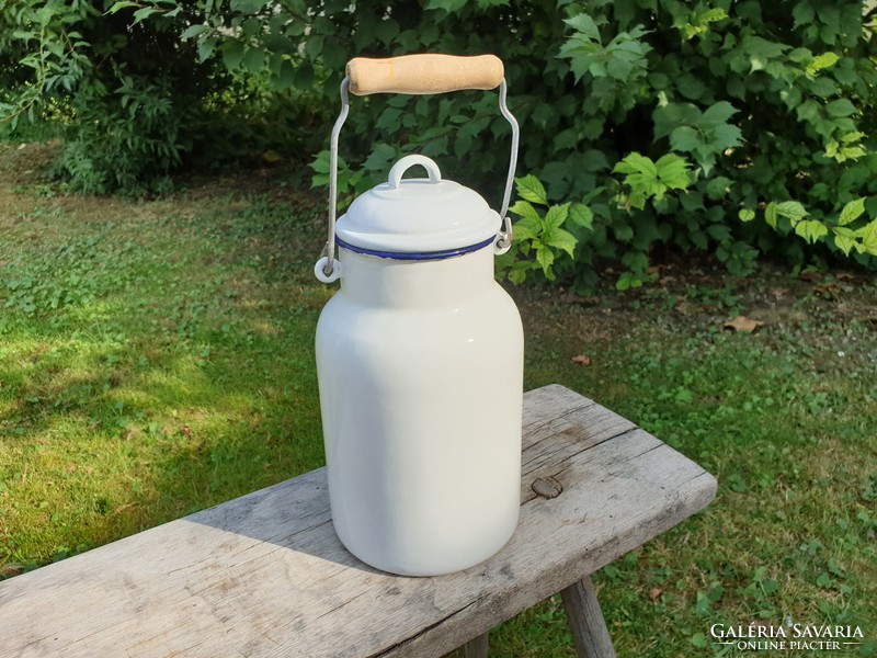 Blue and white 2 l old enameled vintage large milk jug fur coat enamel jug 2 liters