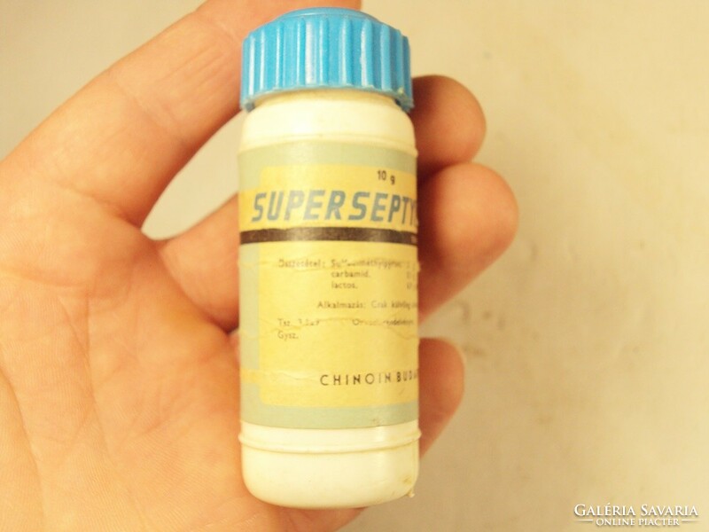 Retro superseptyl-urea wound dressing powder box - chinoin manufacturer - from the 1970s