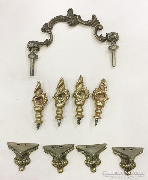 Complete bronze set for a baroque clock, legs, torches, tongs