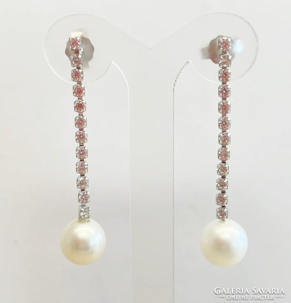 White gold pearl dangling earrings