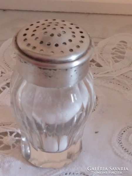 Salt shaker