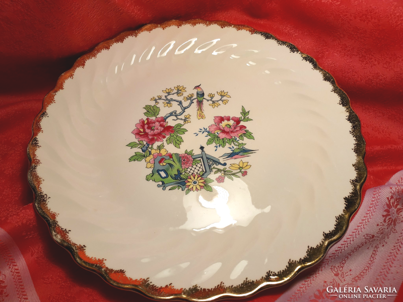 Royal, 22 arm. Gilded, antique porcelain bowl