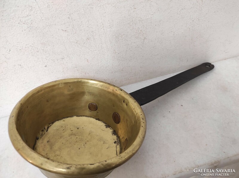 Antik sárgaréz edény konyhai eszköz hosszú kovácsolt vas nyelű 63 6800