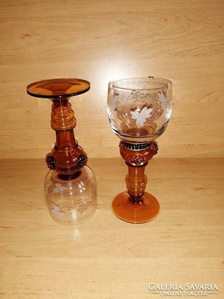 Pair of amber-bottomed glass wine glasses 18 cm (z-2)