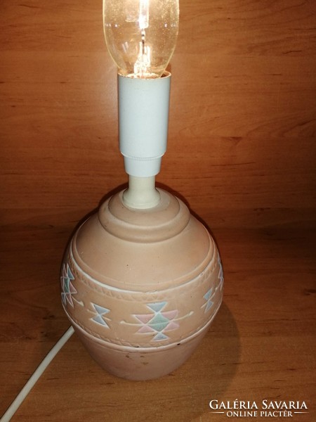 Ceramic table lamp without shade