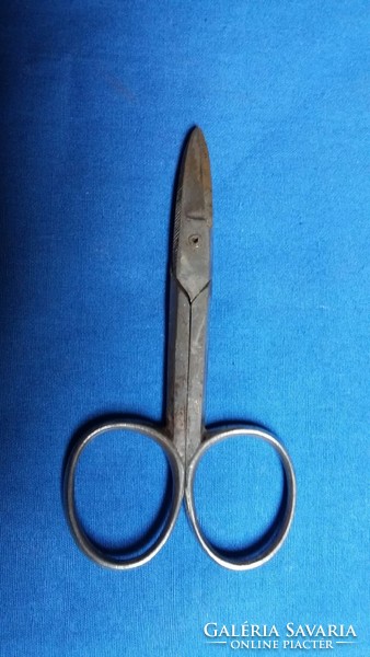 Old duisy steel soling small scissors