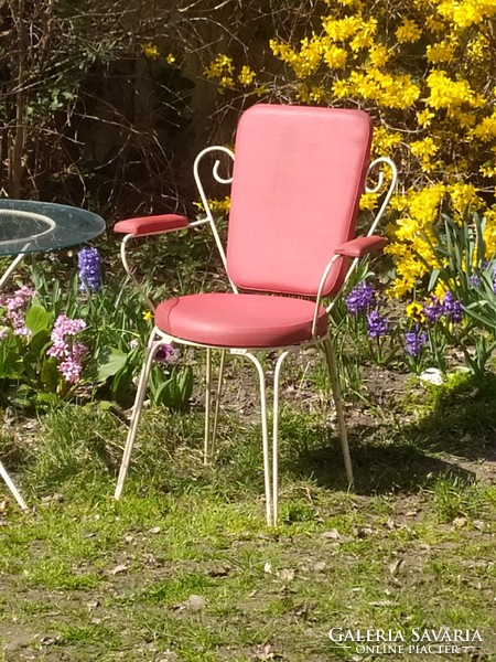 Régi vasvázas kerti szék