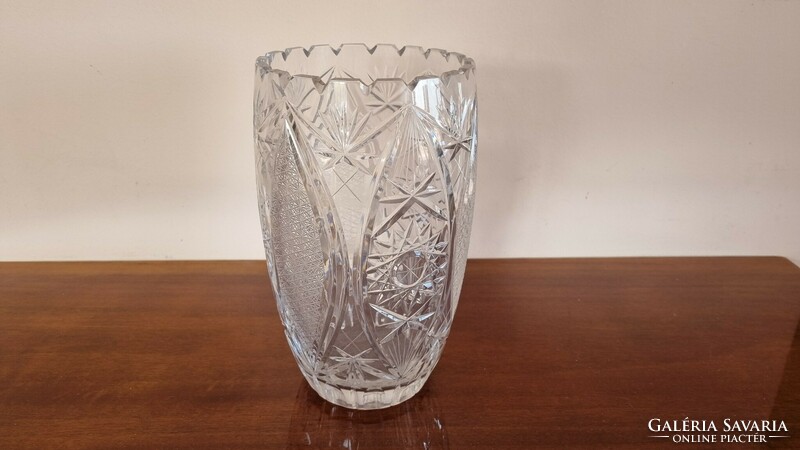 Ólom kristály váza 25 cm magas