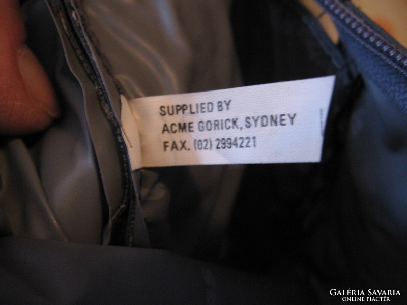 Retro gyűjtői ausztrál pipere táska Qantas légitársaság Acme Gorick
