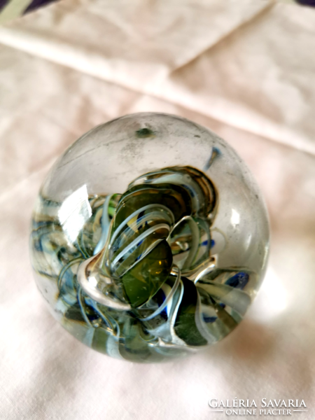 Special glass leaf weight, 7 cm in diameter, 8 cm high