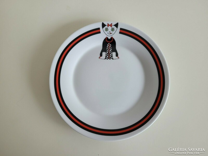 Retro porcelán cicás tányér lány macska mintás kistányér