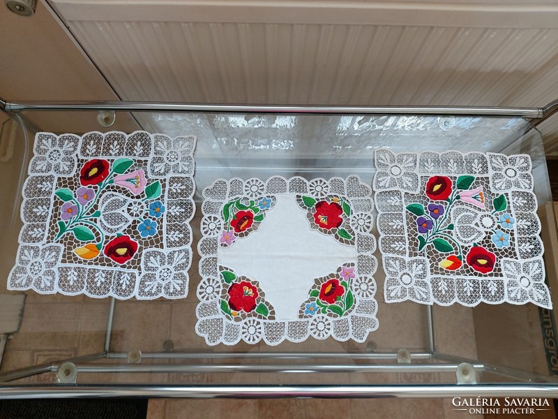 3 Kalocsa tablecloths and coasters