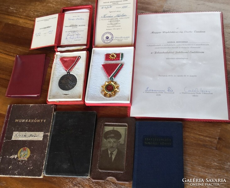 Commemorative medals, work books, trade union membership book of Márton Kovács, born in 1893