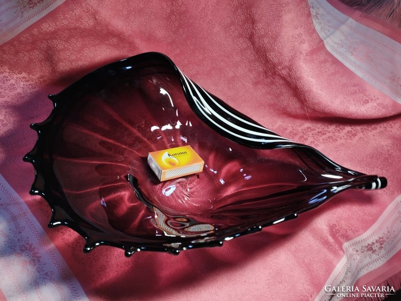 Beautiful shell-shaped glass centerpiece