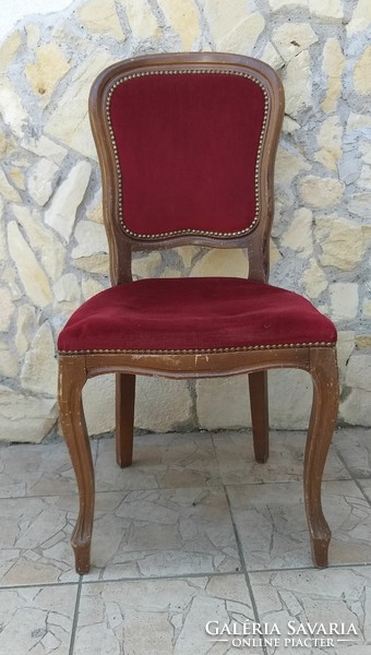 Neobarokk vörös kárpitú fa szék