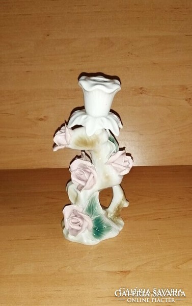 Rózsás porcelán gyertyatartó 17 cm magas (18/d)